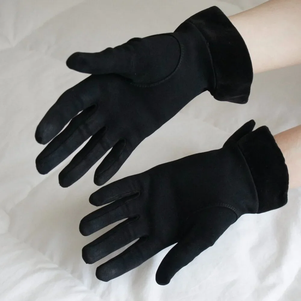 Black Vintage Gloves With Pointed Velvet Cuffs Size Medium